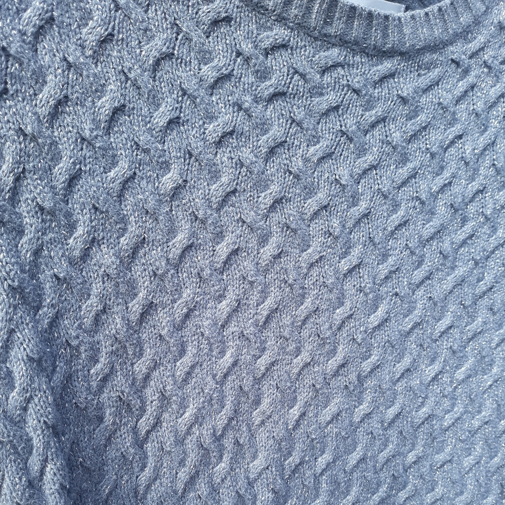 Gray Sweater With Silver Threaded - image 2